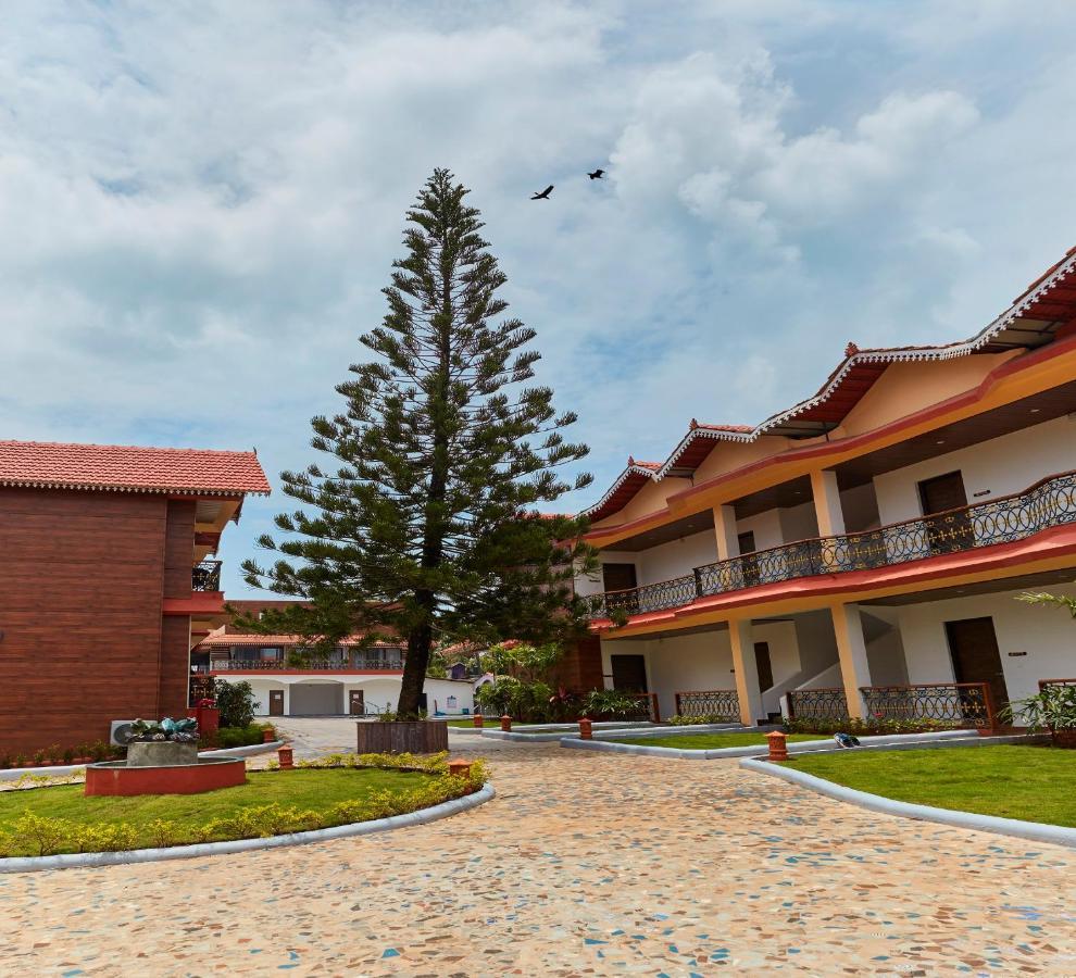 Sea Queen Beach Resort & Spa Colva Exterior foto
