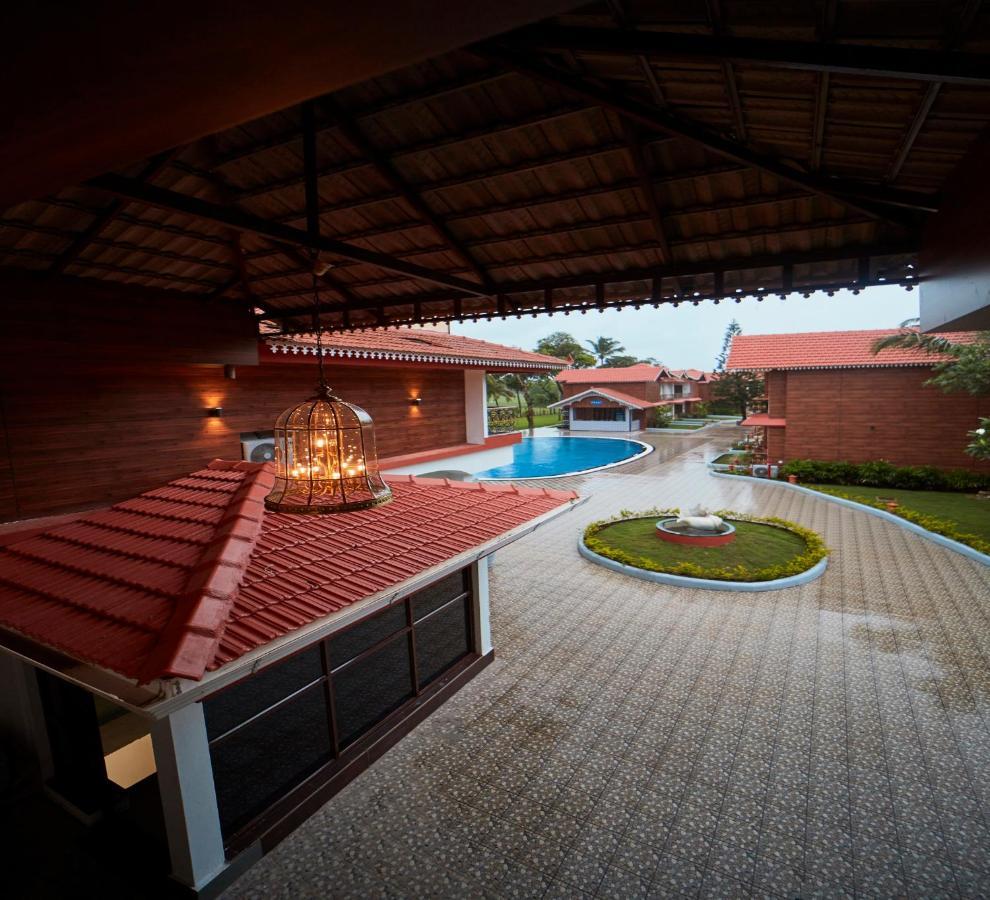Sea Queen Beach Resort & Spa Colva Exterior foto